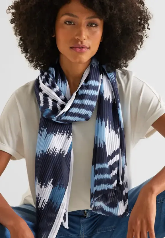 572114- Blue Print Scarf - Street One