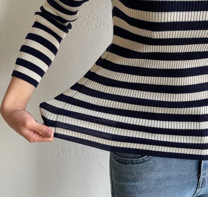 I AM MARI  |Stripes Long Sleeves Puff Sleeves V-neck & Crew neck