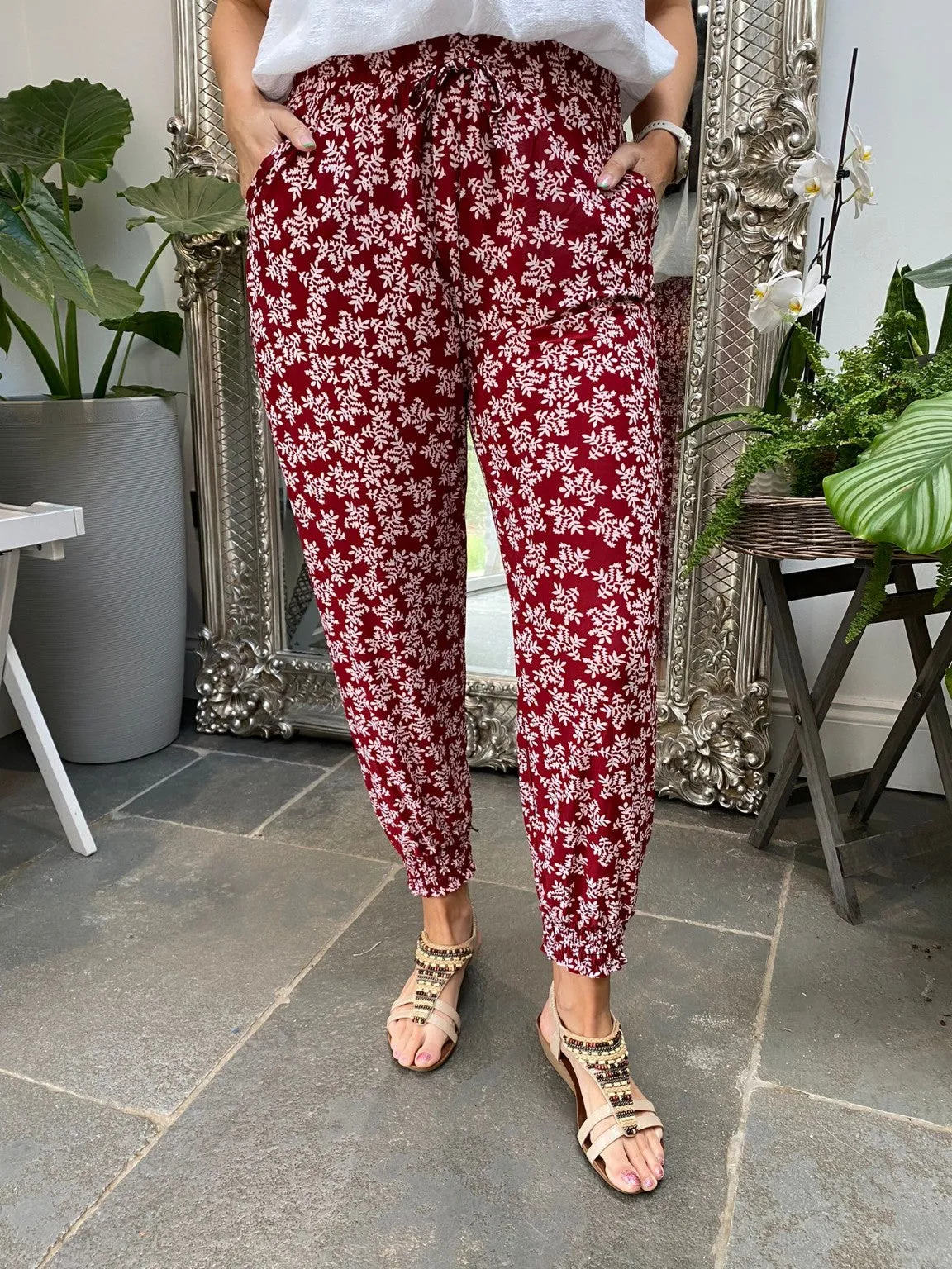 Lightweight Leaf Print Trousers Pia