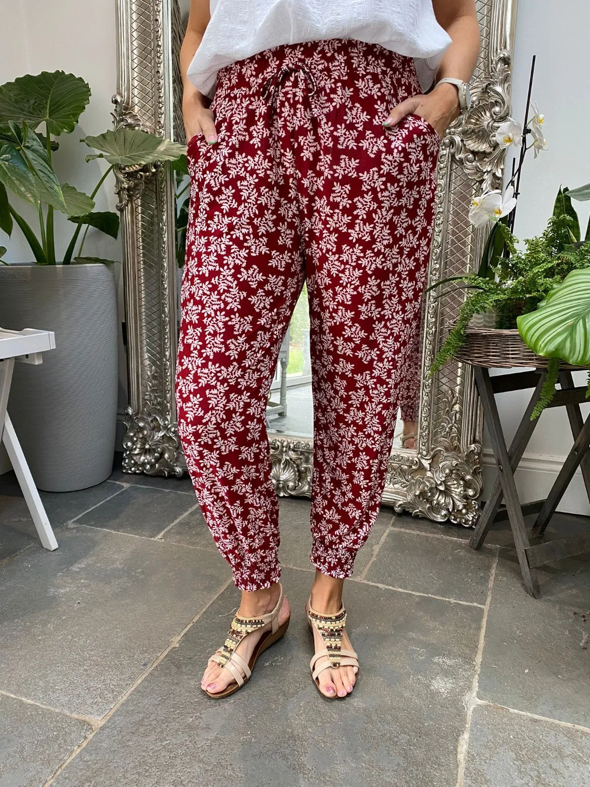 Lightweight Leaf Print Trousers Pia