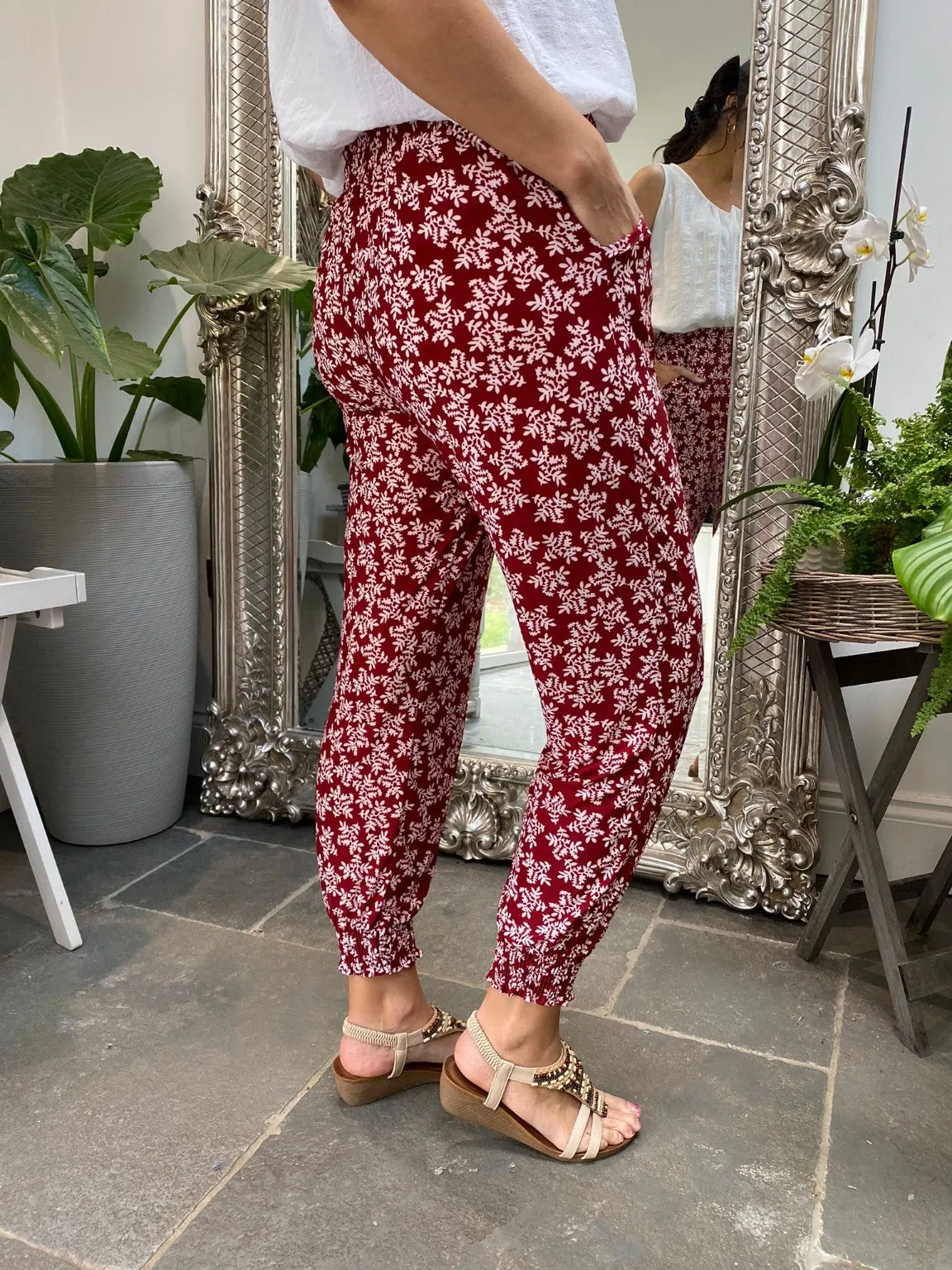 Lightweight Leaf Print Trousers Pia