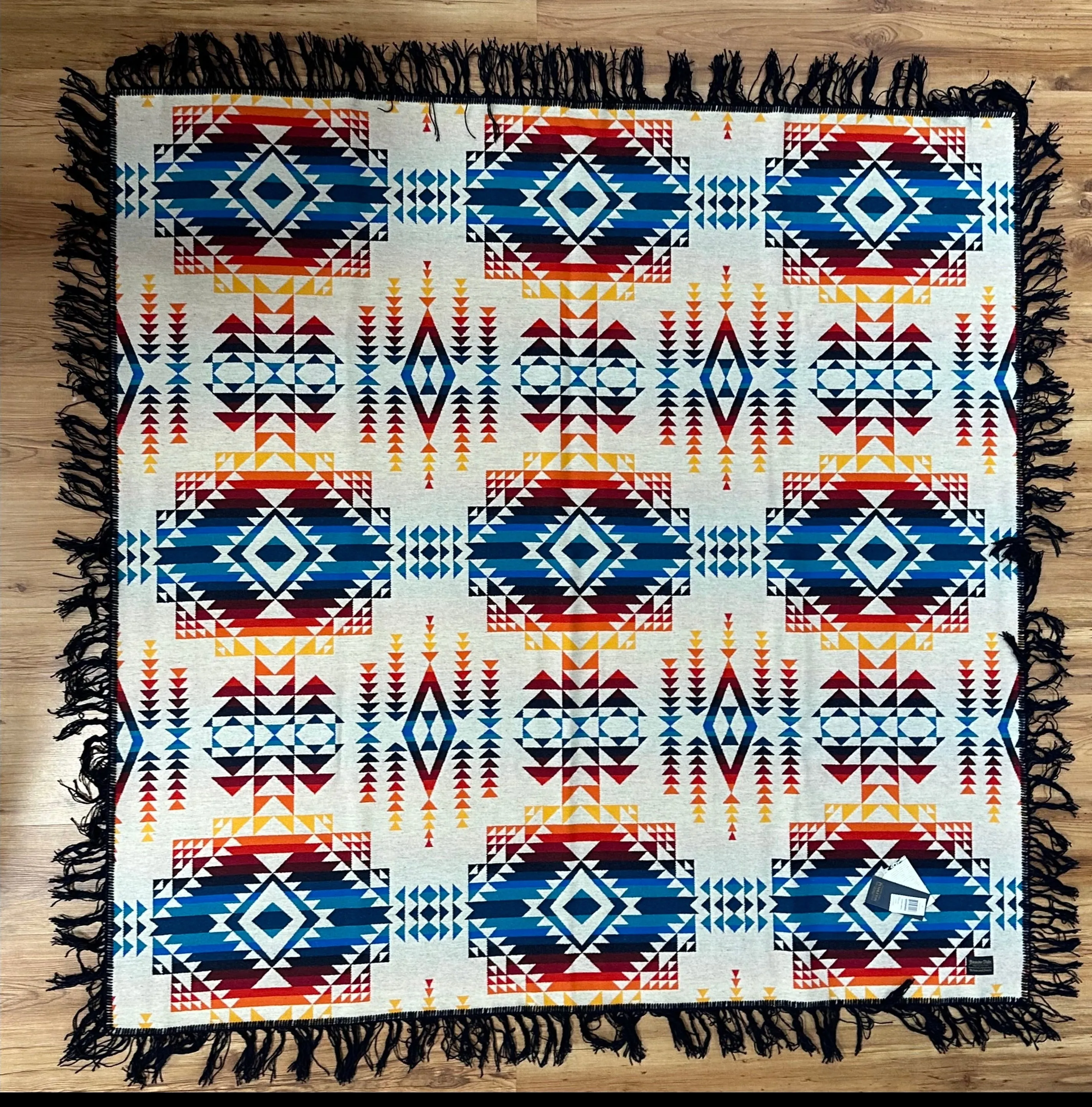 Pendleton Pilot Rock Blanket, Ivory Shawl