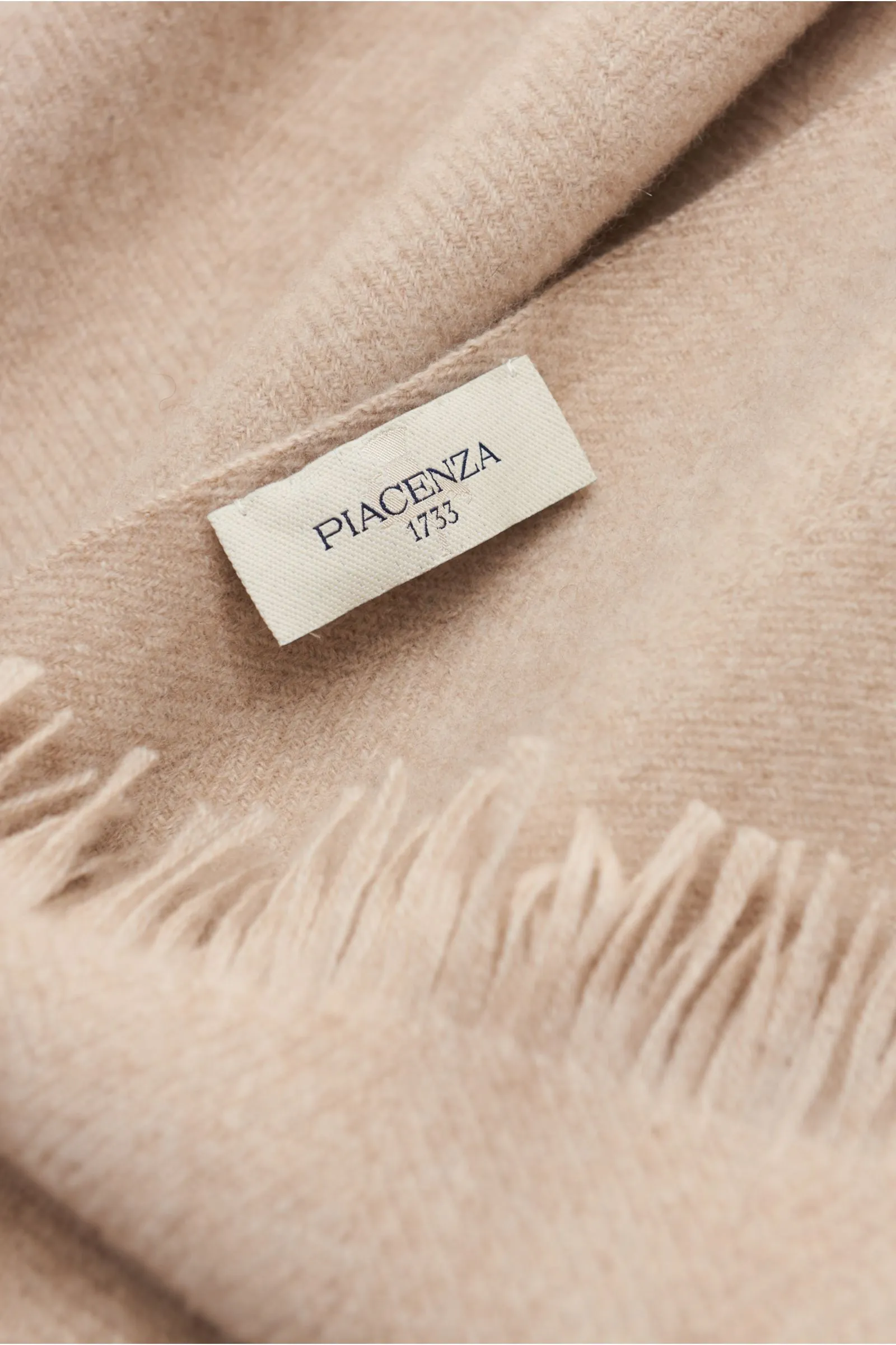 PIACENZA cashmere scarf beige