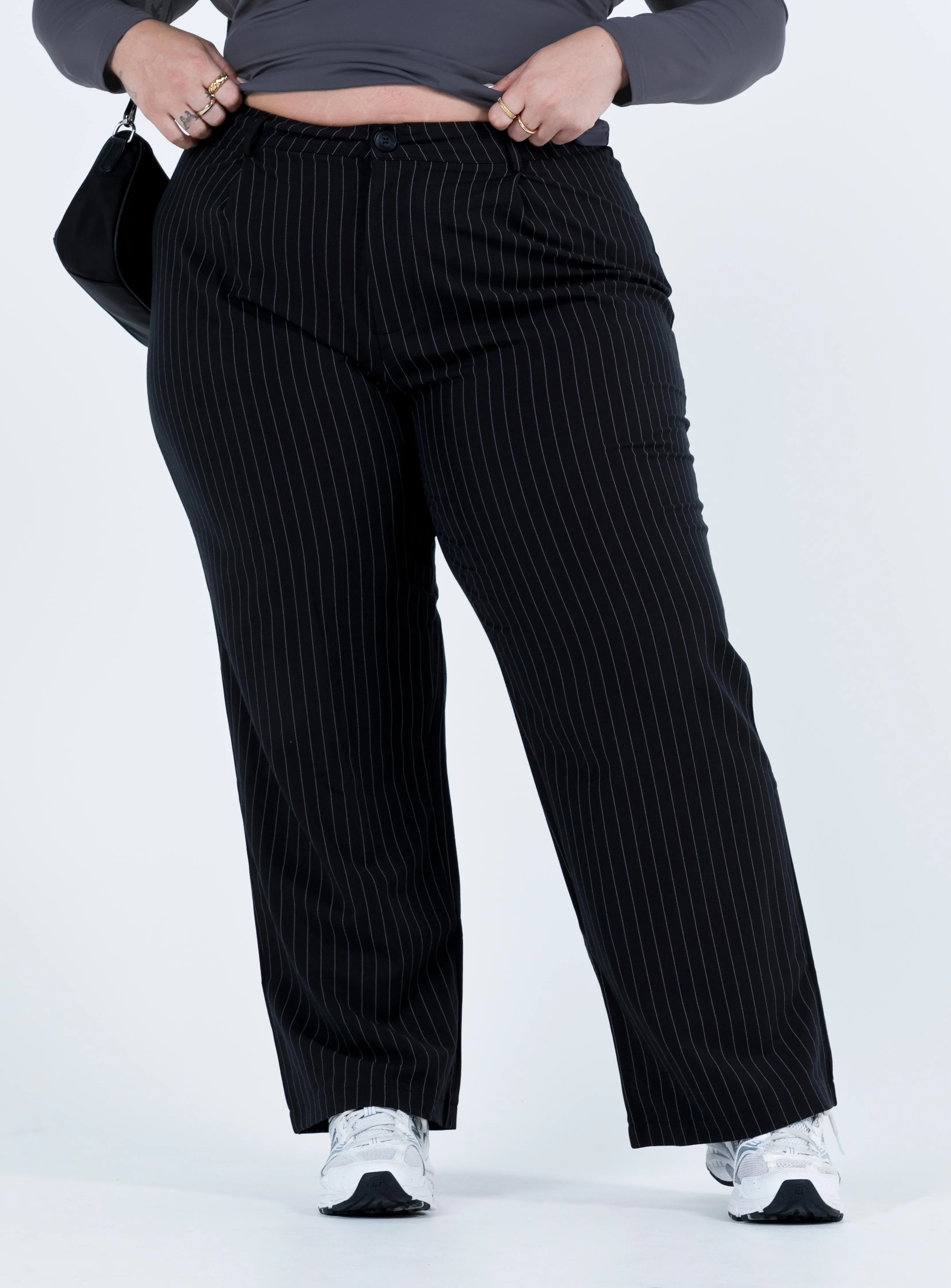 Titius Pants Black Curve