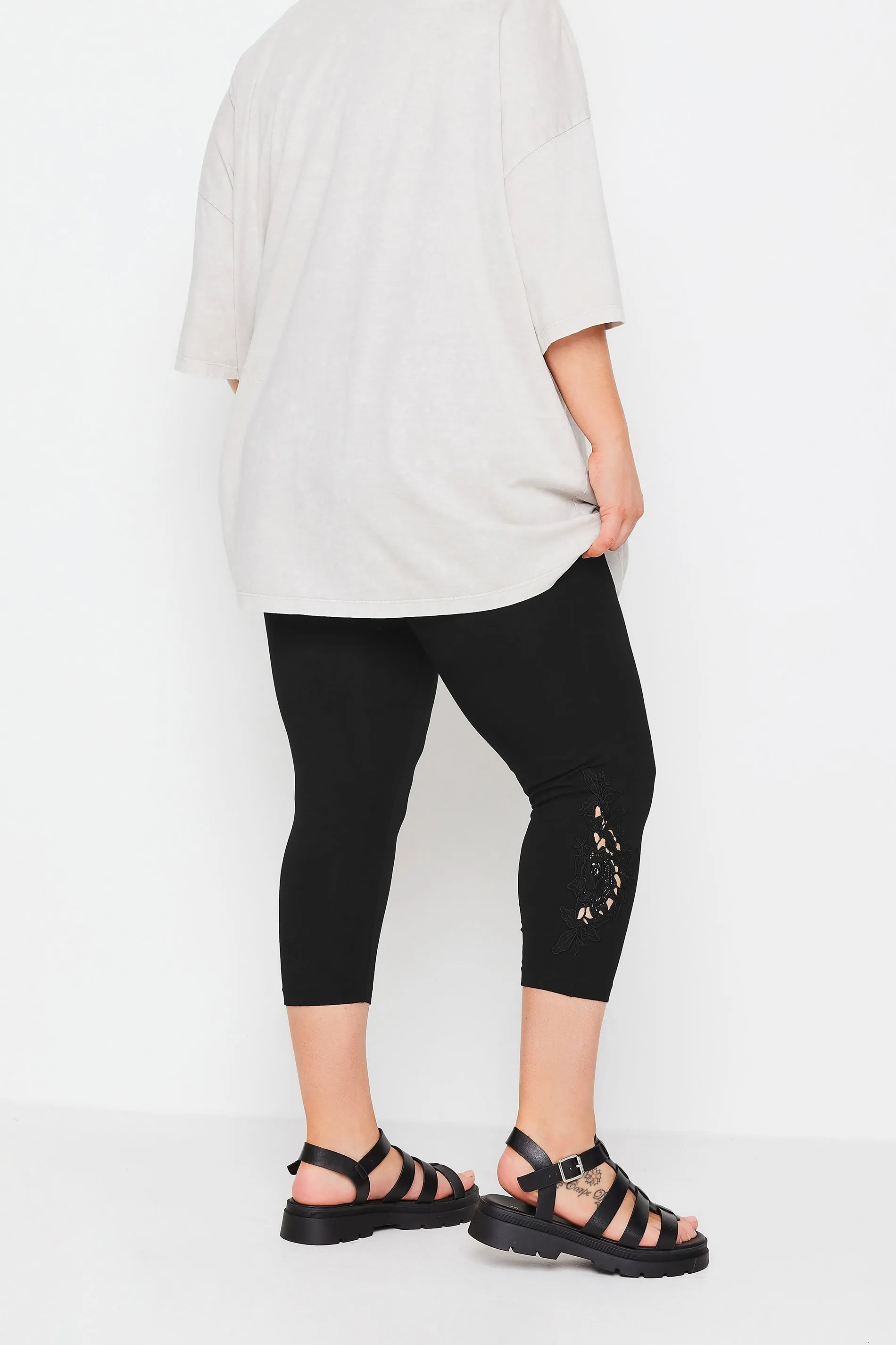 YOURS Curve Black Lace Stretch Cropped Leggings